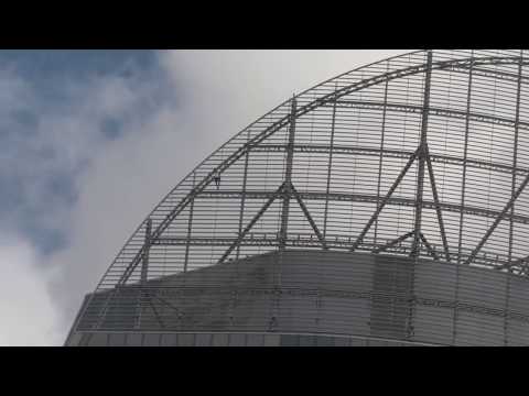 TransferWise French Spiderman scales Paris skyscraper