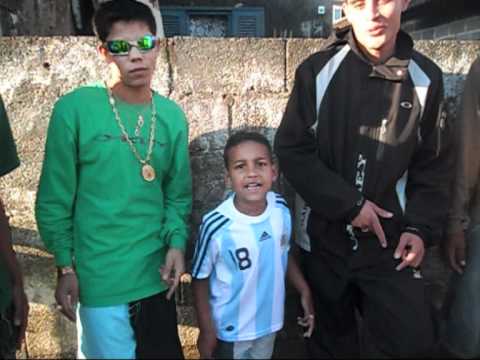 MC LON, PINGO DO CAIÇARA MENOR DA RDC E CONVIDADOS. segue: @dougliinhas_x