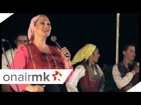 Lence i Goran Kukic-Ke mi ispadnala moma Katerina  Etno Fest Tri krusi 2012