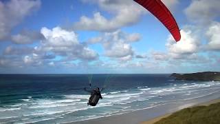 preview picture of video 'Fooling Around, Paragliding Perran sands perranporth'