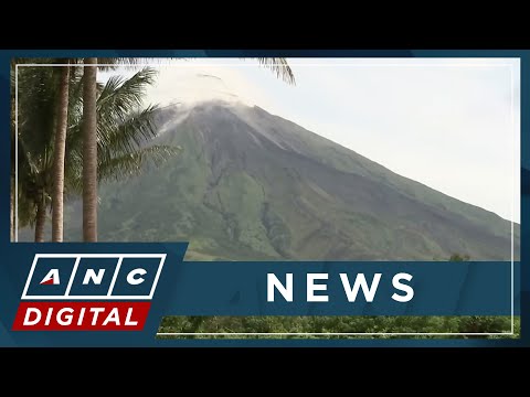 PHIVOLCS keeps Mayon volcano's alert level to three despite 'effusive eruption' ANC