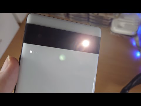 How To Turn On Torch / Flashlight on Google Pixel 6a!