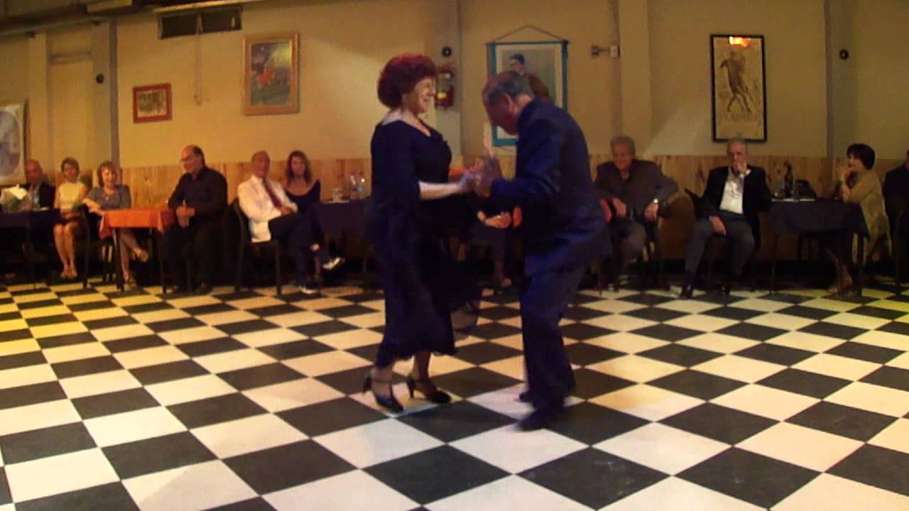 Sin Rumbo, Oscar Hector y su hermana, bailan todos los ritmos, imperdible!!