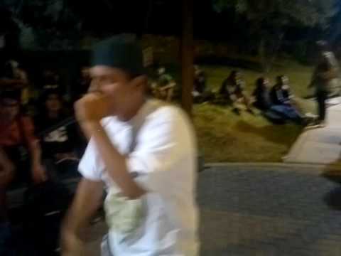 LUCHO PORTTUANO vs STICK - LA MOLINA FREESTYLE - BATALLAS DE RAP [08-05-16] 4