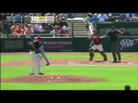 Madison Bumgarner breaks hand spring training