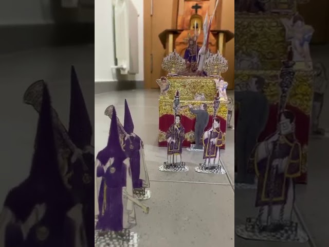 Vídeo relacionado con Susaeta - Pasos de Semana Santa (Maquetas recortables)