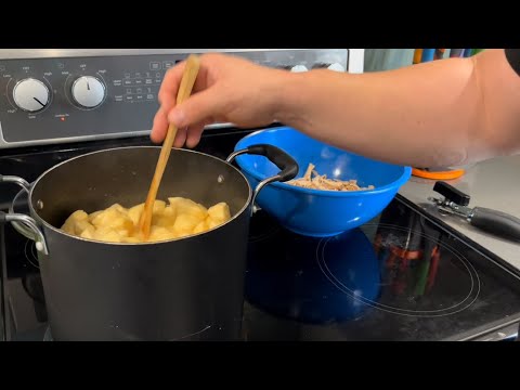 Making Granny’s Famous Chicken n Dumplings Recipe (includes original episode with Granny)