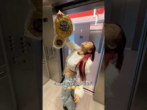 HOLD THE DOOR ✋😎