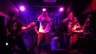 Video ULTIMATE-Otočený chrbtom