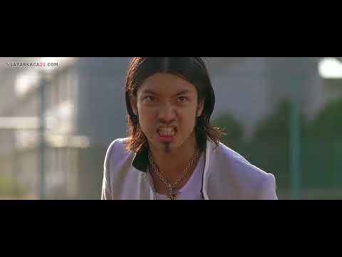 Pertarungan Takiya Genji vs Narumi Taiga   Crows Zero 2