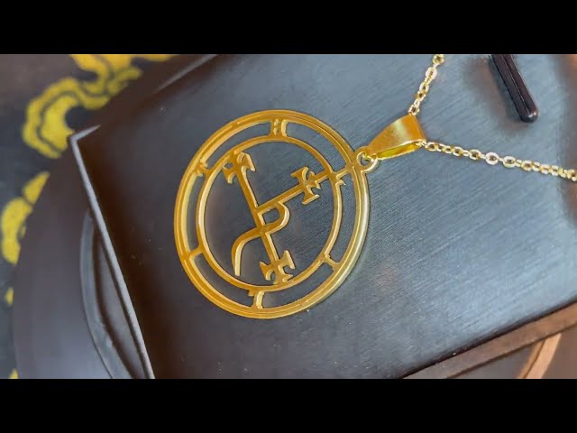 Vídeo relacionado con Lilith Sigil Seal - Collar con colgante de cristal para cabina, 1
