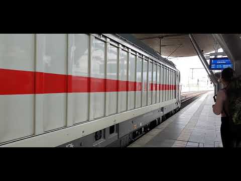 Abfahrt IC in Erfurt Hbf auf Gleis 1