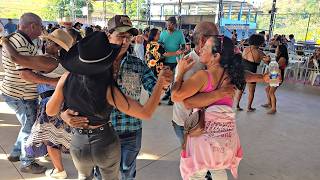 GAÚCHA LINDA | AS MELHORES DO BAILÃO DO GINO RIOS "XOTE E VANERÃO"