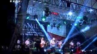 Download lagu Familys Dangdut 'Malam' Selvi Anggraeni mp3