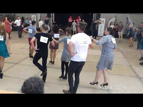Gourin 2019 : Finale Gavotte d'honneur Rouzig sonnée par les frères Madec - danse bretonne