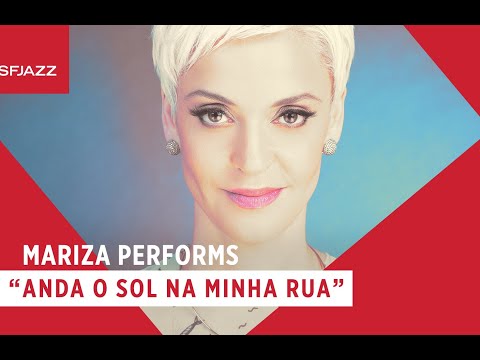 Performs "Anda o Sol Na Minha Rua" のサムネイル