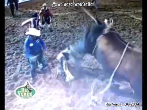 ALCEU RENÊ X BANDIDO - RODEIO DE RIO VERDE 2004