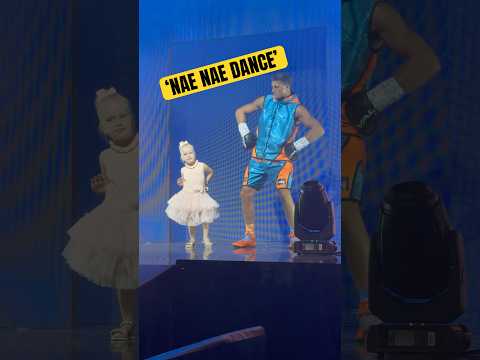 BOXER & DAUGHTER IN EPIC RING WALK DANCE TO NAE NAE WATCH ME DANCE | GRADUS KRAUS | PETER FURY