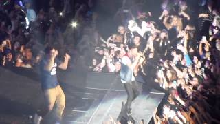 Justin Bieber feat. Drake - Right Here &amp; The Motto - Live