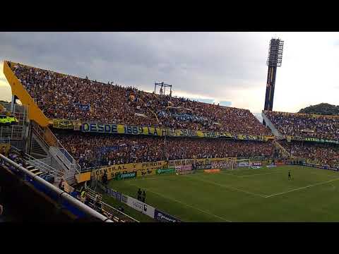 "Apoyo incondicional al final del partido perdido - "las demás hinchadas no lo pueden creer&quo" Barra: Los Guerreros &bull; Club: Rosario Central