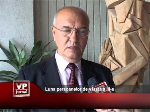 Luna persoanelor de vârsta a III-a