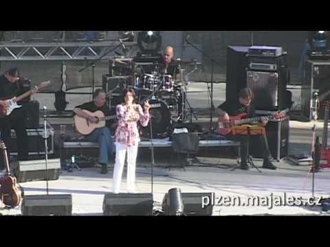 Plzeňský Majáles 2010 -Marie Rottrová - Řeka Lásky