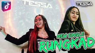 Download lagu RUNGKAD VERSI TERENAK 2023 FUNKOT REMIX BY DJ TESSA MORENA mp3