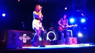 can&#39;t shake you - Gloriana