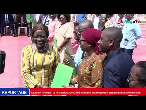 Éducation Nationale / Le Pr. Mariatou KONÉ offre du matériel aux structures et établissements