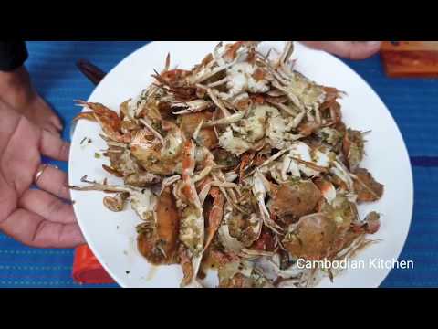 Easy Fried yummy Small Crabs ( seafood) - Easy Recipe - Cambodian Kitchen Video