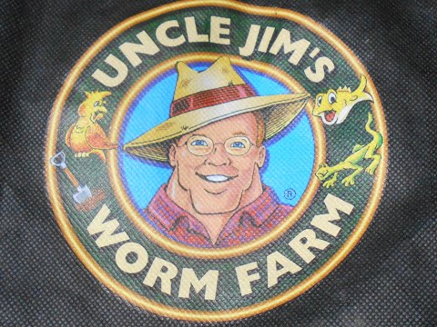 Review On Uncle Jim's Worm Farm-Come Take a Look at My New Composting Mixed Worms, Red and Blue.