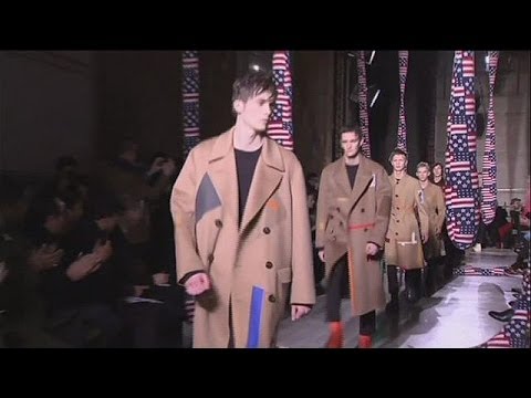 Carven & Valentino: highlights of first day of menswear shows in Paris - le mag