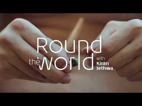 Discover the beauty of Hawaii on land, in the sea and in the air