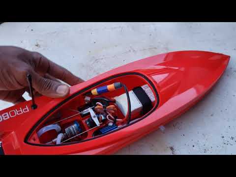 Pro Boat 17 Racer (For all ages)