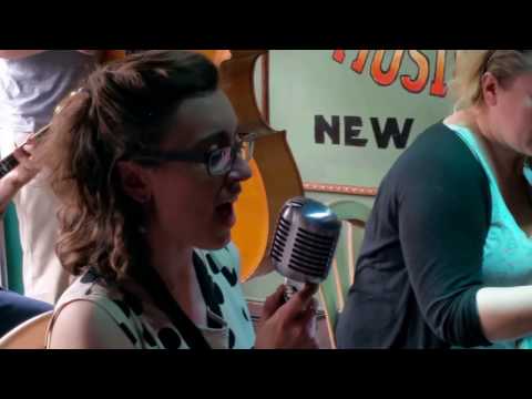 Chloe Feoranzo - "Sugar Blues" (Shotgun Jazz Band)
