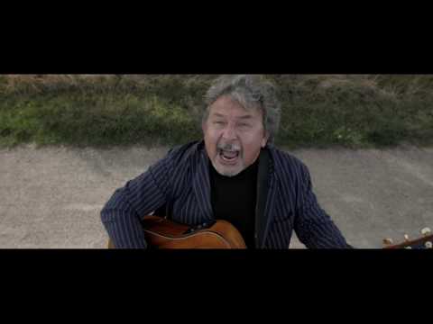 "Climate song" Music by Rasmus Lyberth from the album "Inuunerup oqarfigaanga"