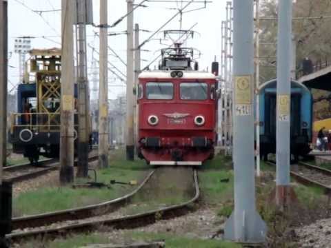 IR1750 Suceava - Brasov pleaca din statia Suceava - 17.04.2012