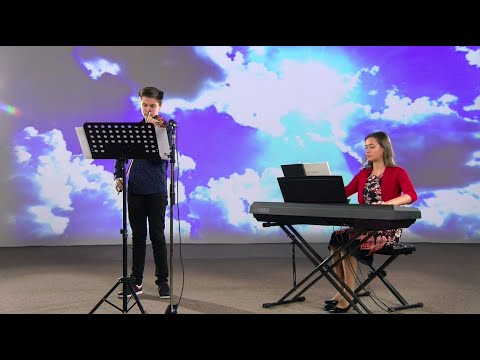 CÂND LA SUNETUL DE TRÂMBIȚI  -  Alexia & Bryan Mocanu