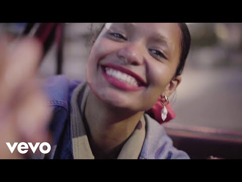 Elah Hale - Posters [Official Music Video]