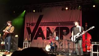 The Vamps - It&#39;s A Lie LIVE NEW SONG