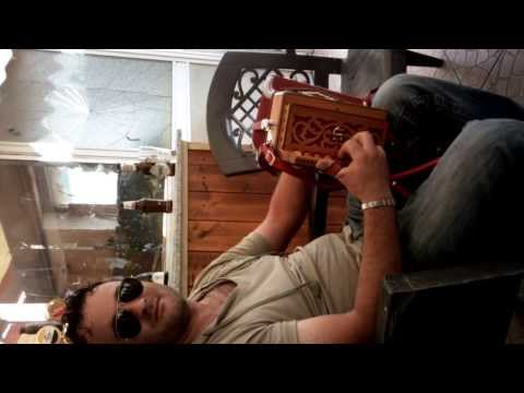 cercemaggiore con organetto,o serafino!