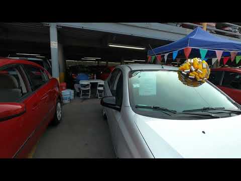 Autos de Batalla en el tianguis del Sur