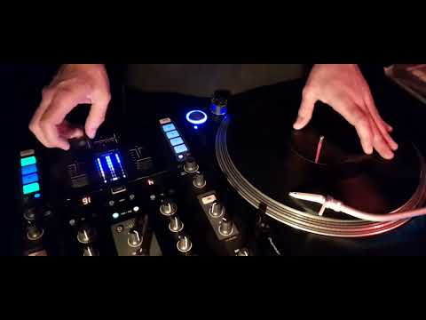 Fritz Pepper (France) : Technics 2023 DMC World Scratch Championship (Elimination Round).