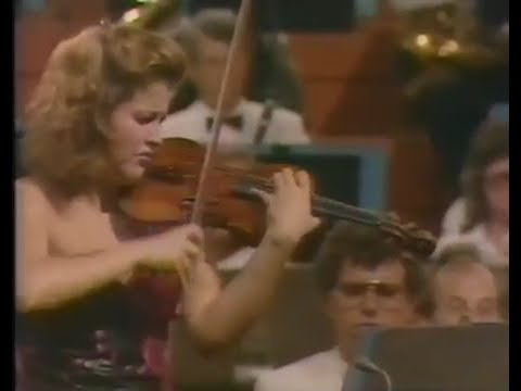 ANNE SOPHIE MUTTER (LIVE), Violin Concerto in A minor, Op. 53, Antonin Dvorak