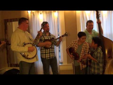 2016-11-06 Miles and Teo perform Blue and Lonesome with Sideline