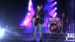 Lee Brice at Country USA 2015 -   That Don&#39;t Sound Like You