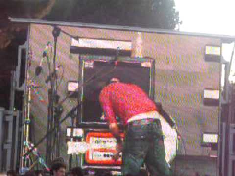 Concerto Primo Maggio 2009 - Motel Connection Two medley Cypress Hill