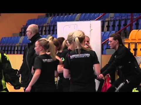 Julia ska ta Kalmar till innebandyns finrum   Nyheter SVT se