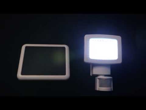 Sunforce 80 SMD LED Solar Motion Light