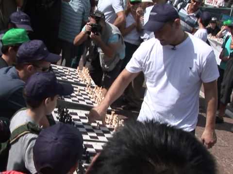 Israeli attempts world chess record